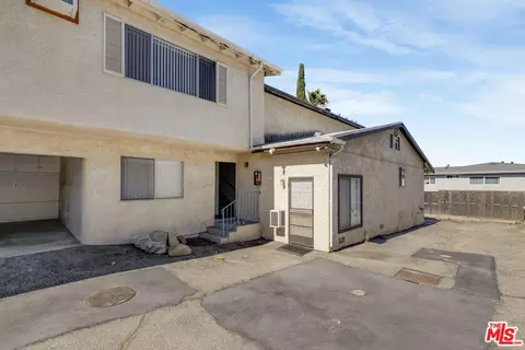 Exterior - 10139 Hillhaven Ave, Tujunga, CA 91042 photo 3 of 5