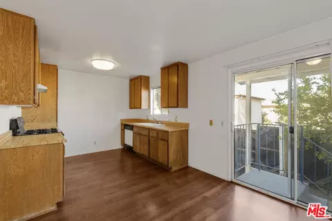 Kitchen - 10139 Hillhaven Ave, Tujunga, CA 91042 photo 1 of 3
