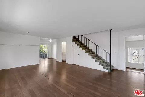 Living - 10139 Hillhaven Ave, Tujunga, CA 91042 photo 1 of 2