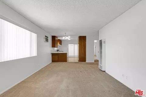 Living - 10139 Hillhaven Ave, Tujunga, CA 91042 photo 2 of 2
