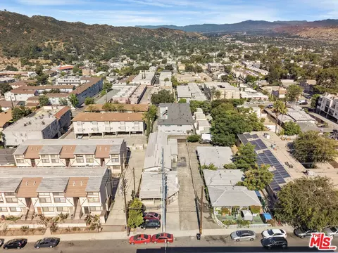 View/Area - 10139 Hillhaven Ave, Tujunga, CA 91042 photo 3 of 8