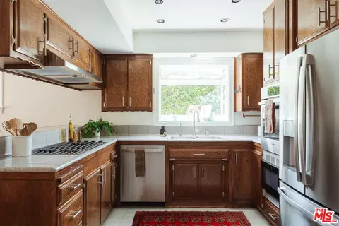 6880 E Lees Way, Long Beach, CA 90815 photo 13