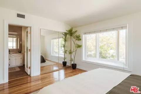 6880 E Lees Way, Long Beach, CA 90815 photo 18