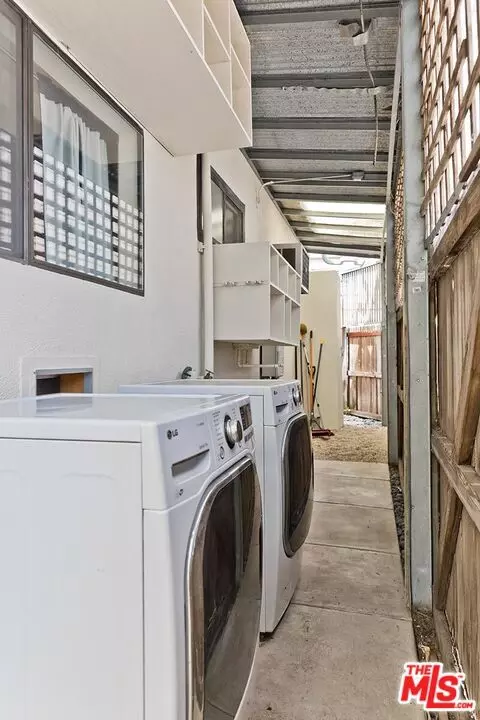 Other - 2416 Walnut Ave, Venice, CA 90291 photo 2 of 5