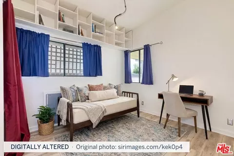 Bedroom - 2416 Walnut Ave, Venice, CA 90291 photo 2 of 2