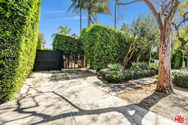 934 N Sweetzer Ave, West Hollywood, CA 90069