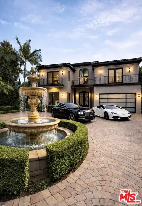 13359 Chandler Blvd, Sherman Oaks, CA 91401