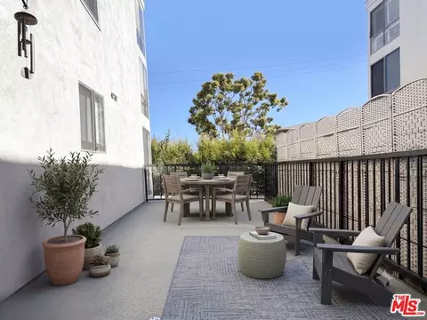 8530 Holloway Dr #222, West Hollywood, CA 90069