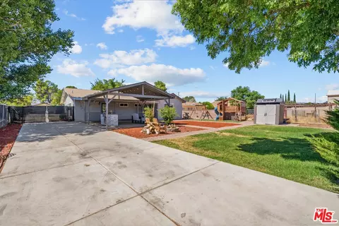 Exterior - 3305 W Avenue L6, Lancaster, CA 93536 photo 4 of 6