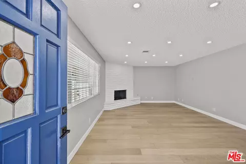 Living - 3305 W Avenue L6, Lancaster, CA 93536 photo 1 of 3