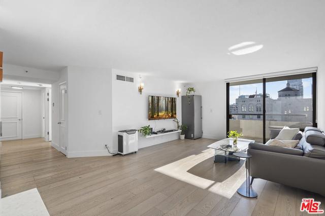 600 W 9th St #1214, Los Angeles, CA 90015