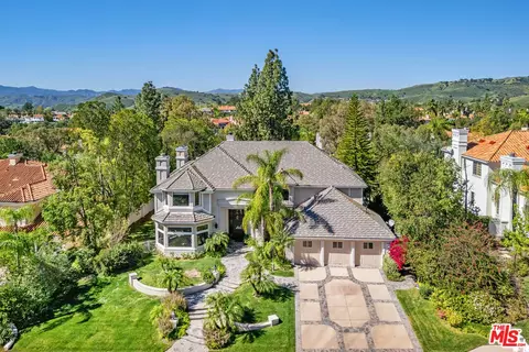 5405 Fremantle Ln, Calabasas, CA 91302