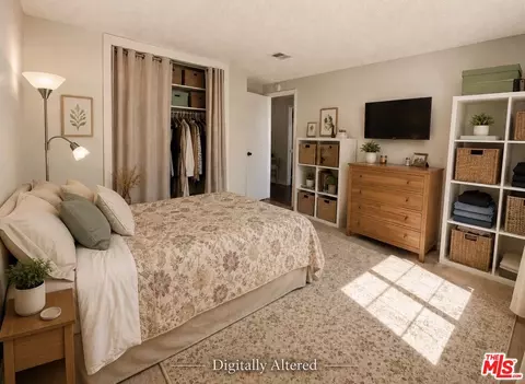 Bedroom - 2114 Rhonda St, Oxnard, CA 93036 photo 3 of 9