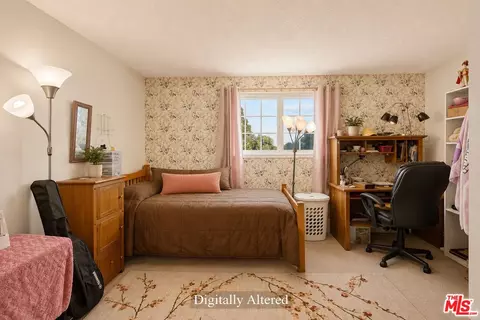 Bedroom - 2114 Rhonda St, Oxnard, CA 93036 photo 8 of 9