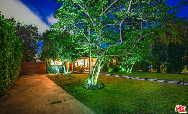 5518 Carpenter Ave, Valley Village, CA 91607