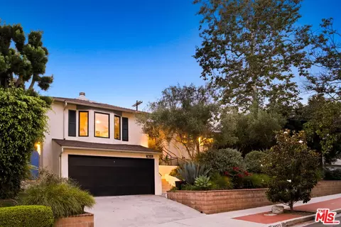10371 Mississippi Ave, Los Angeles, CA 90025
