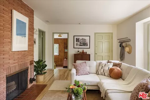 3510 Ferncroft Rd, Los Angeles, CA 90039