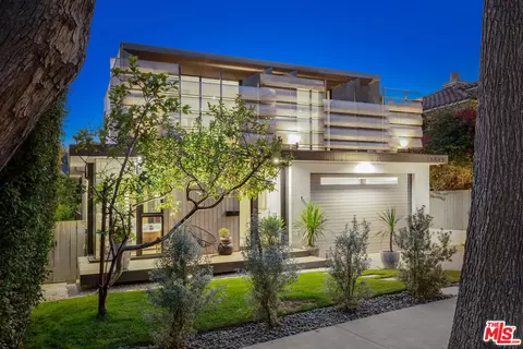 10519 Oaklawn Rd, Los Angeles, CA 90064
