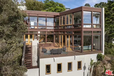2262 Panorama Ter, Los Angeles, CA 90039