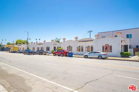 6533 S Hoover St, Los Angeles, CA 90044