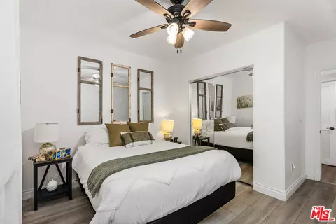 Bedroom - 1000 E Ocean Blvd #104, Long Beach, CA 90802 photo 3 of 6