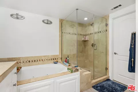 Bath - 1000 E Ocean Blvd #104, Long Beach, CA 90802 photo 4 of 4