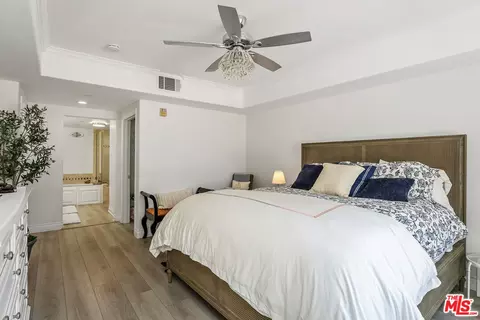 Bedroom - 1000 E Ocean Blvd #104, Long Beach, CA 90802 photo 6 of 6