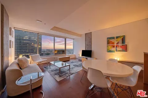 1155 S Grand Ave #1405, Los Angeles, CA 90015