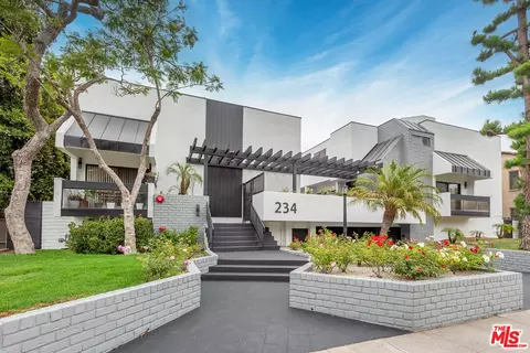 234 S Tower Dr #3, Beverly Hills, CA 90211