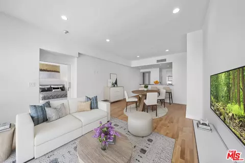 900 W Olympic Blvd #31E, Los Angeles, CA 90015