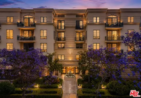 430 N Oakhurst Dr #202, Beverly Hills, CA 90210