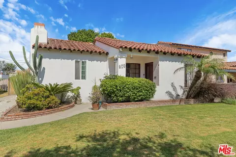 Exterior - 605 S Sloan Ave, Compton, CA 90221 photo 4 of 12