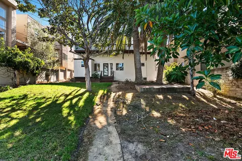 1315 17th St, Manhattan Beach, CA 90266