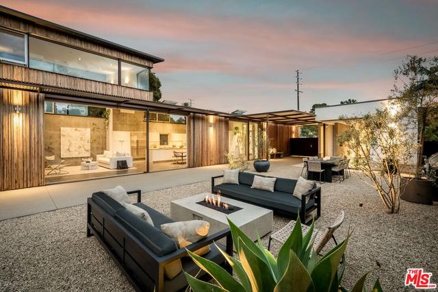 1347 Palms Blvd, Venice, CA 90291