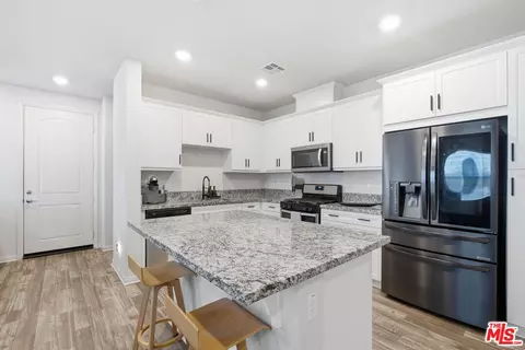 Entry Way - 348 Dominguez St, Camarillo, CA 93010 photo 1 of 2