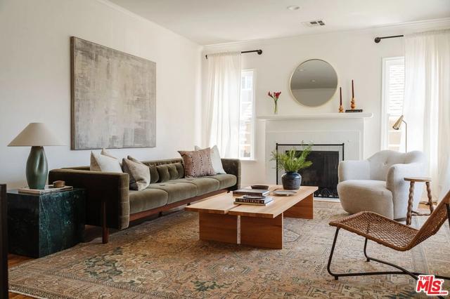 2024 N Hoover St, Los Angeles, CA 90027