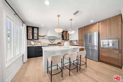 177 S Gardner St, Los Angeles, CA 90036