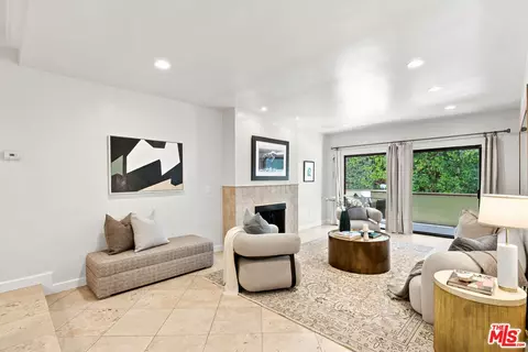 2332 Fox Hills Dr #103, Los Angeles, CA 90064