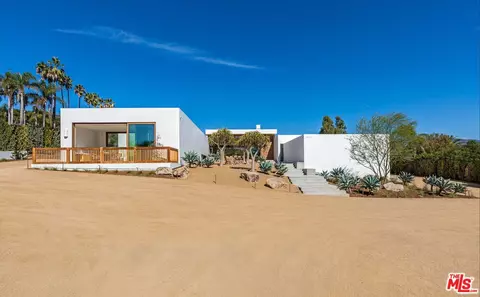 28837 Selfridge Dr, Malibu, CA 90265