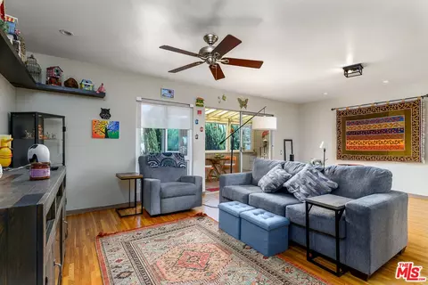 Living - 1901 Peyton Ave #N, Burbank, CA 91504 photo 1 of 2
