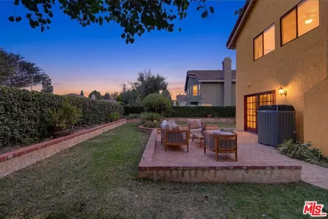 Exterior - 12419 Willow Hill Dr, Moorpark, CA 93021 photo 7 of 7