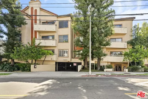 14630 Dickens St #108, Sherman Oaks, CA 91403