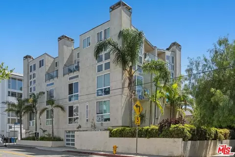 24 Yawl St #2, Marina Del Rey, CA 90292