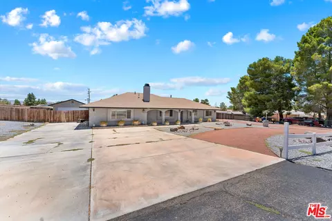 Other - 15361 Mondamon Rd, Apple Valley, CA 92307 photo 2 of 10