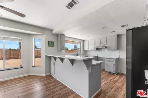 Kitchen - 15361 Mondamon Rd, Apple Valley, CA 92307 photo 1 of 4