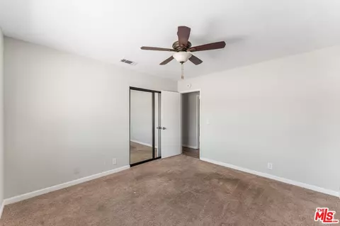 Bedroom - 15361 Mondamon Rd, Apple Valley, CA 92307 photo 4 of 9