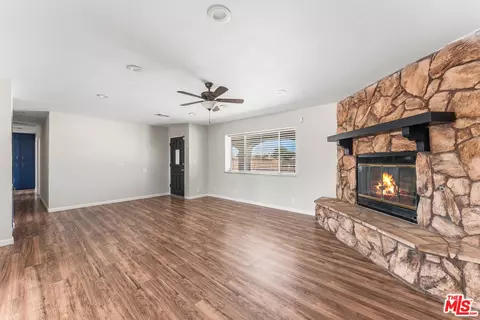 Living - 15361 Mondamon Rd, Apple Valley, CA 92307 photo 3 of 8