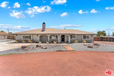 Other - 15361 Mondamon Rd, Apple Valley, CA 92307 photo 4 of 10