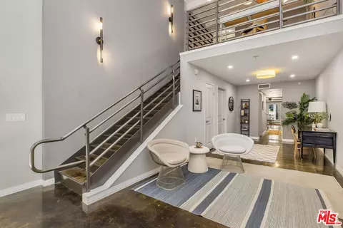 125 N Raymond Ave #412, Pasadena, CA 91103