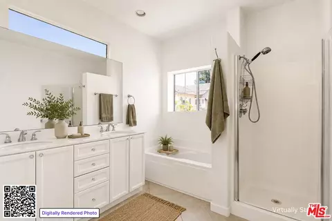 Bath - 24 Skyflower Ln, Simi Valley, CA 93065 photo 1 of 2